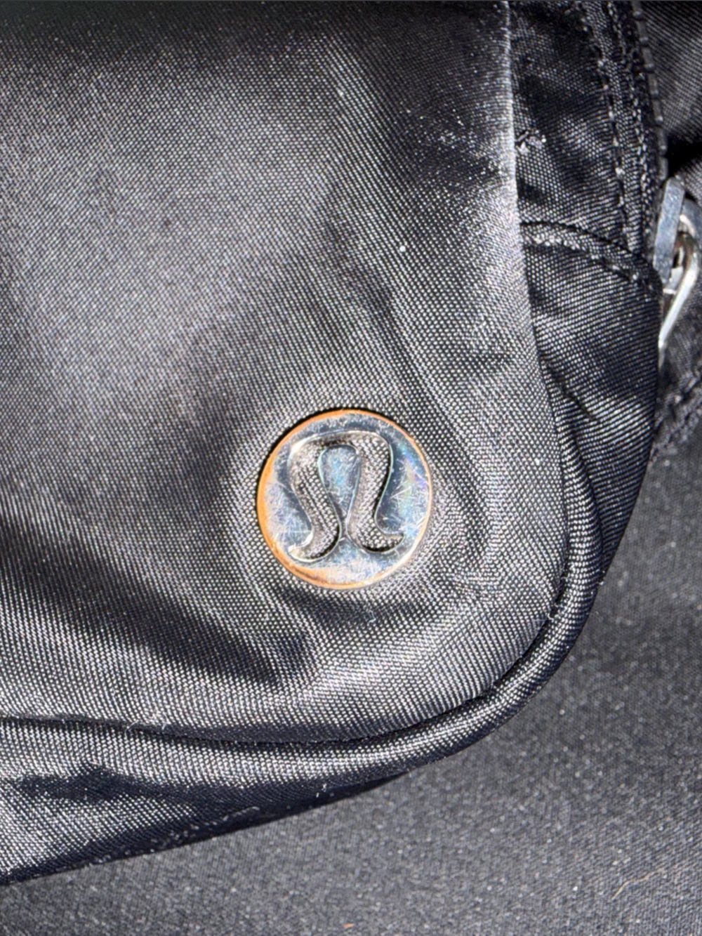 lululemon athletica 2L Black Waist Pack - Compact Everyday Belt Bag - Picture 3 of 4